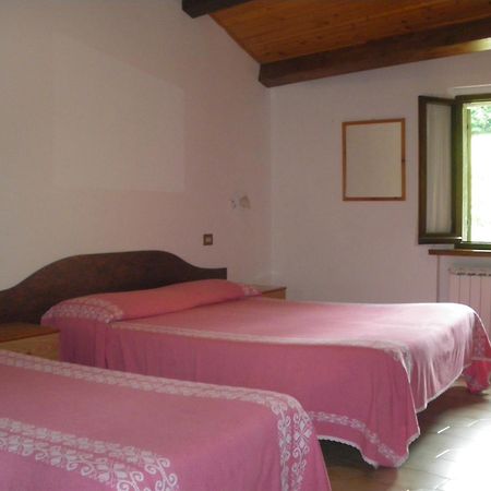 Agriturismo Orsaiola Urbania Exterior photo