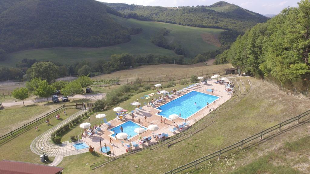 Agriturismo Orsaiola Urbania Exterior photo